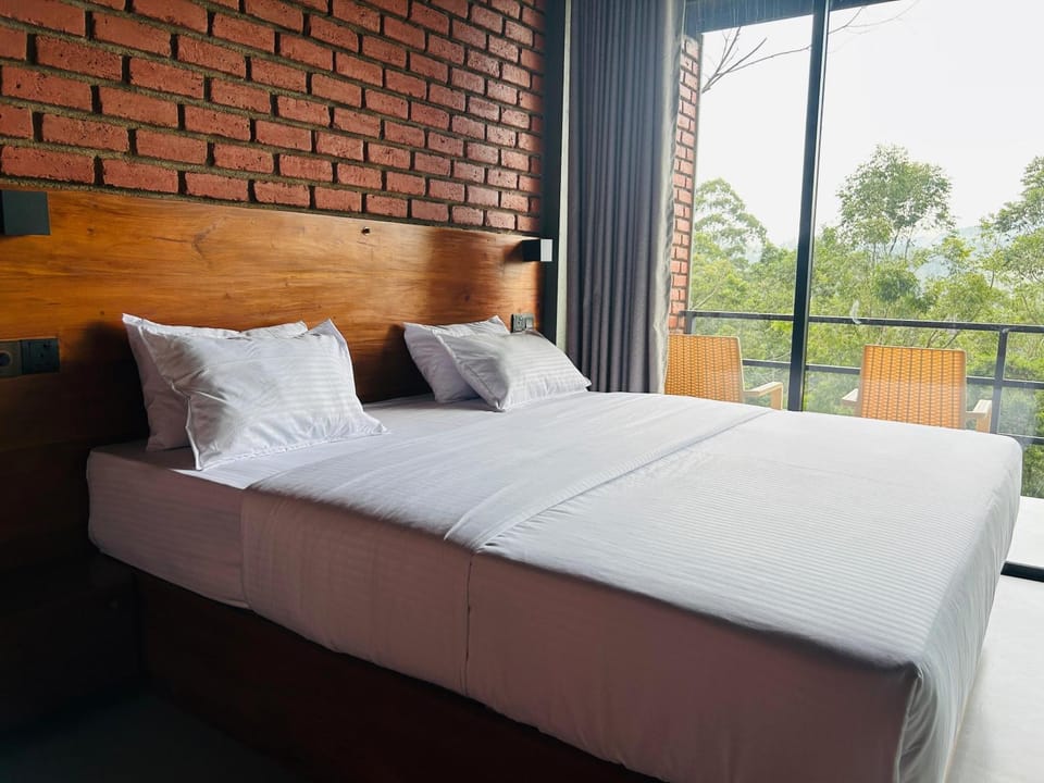Bed, Bedroom, Mountain view
