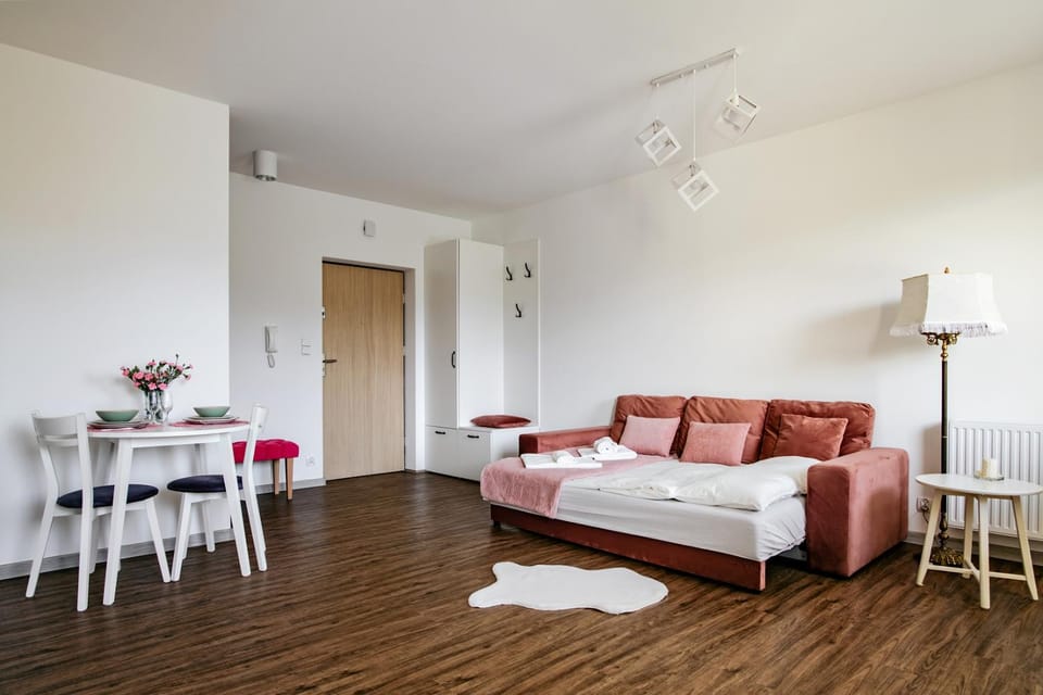 Photo of the whole room, Dining area, Bedroom