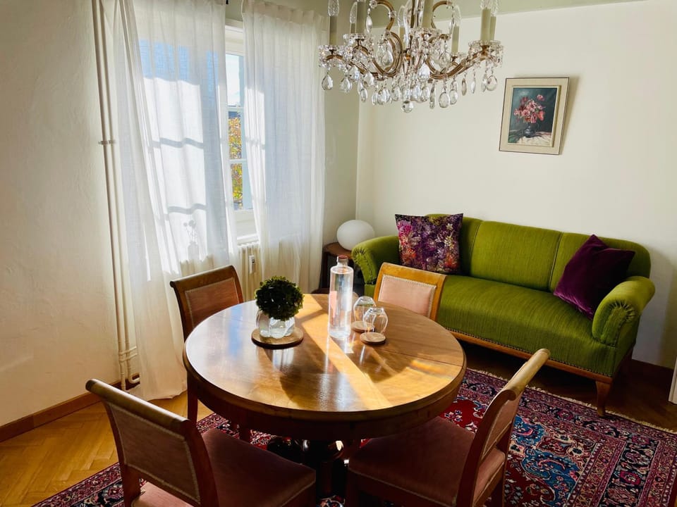 Living room, Dining area, Dinner