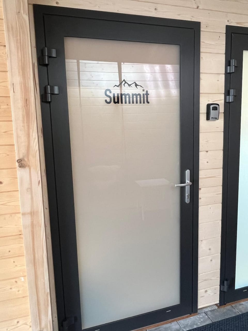 Mountain Homes - Summit Studio Apartment in Canton of Bern (Region)