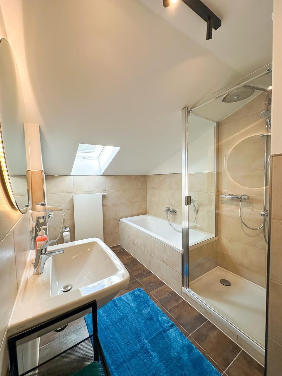 Bathroom, Bath