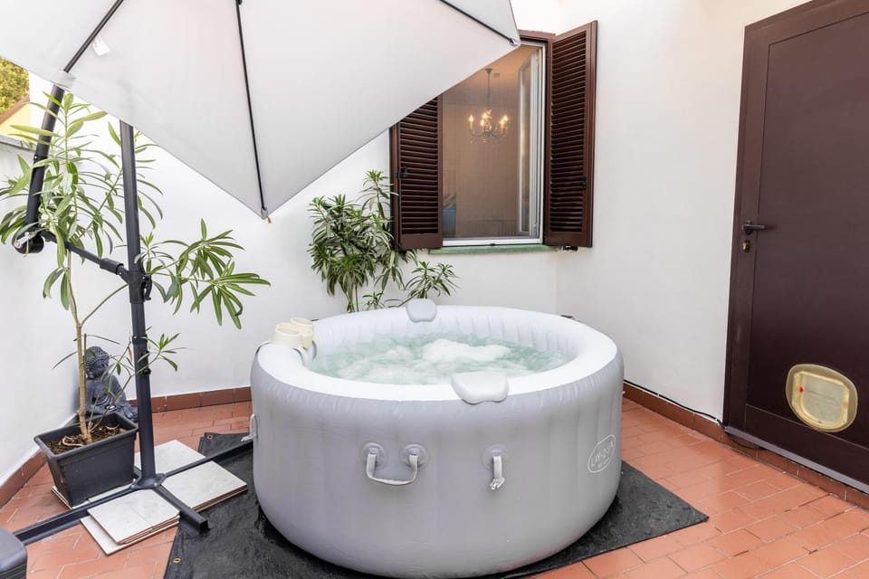 Hot Tub, Swimming pool, Swimming pool, Swimming pool
