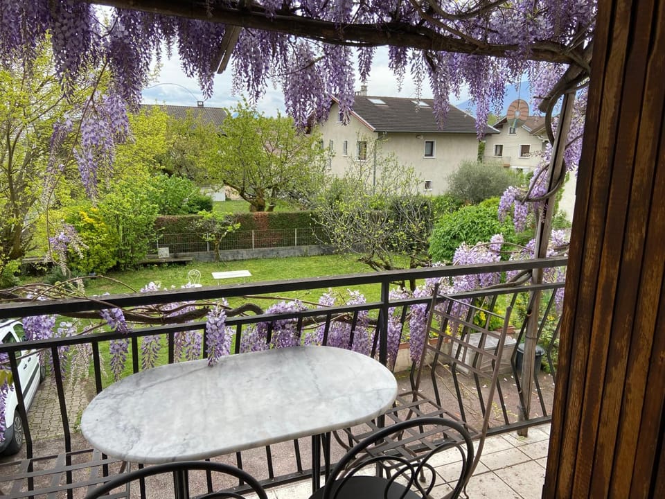 Maison Dans les Jardins Apartment in Aix-les-Bains