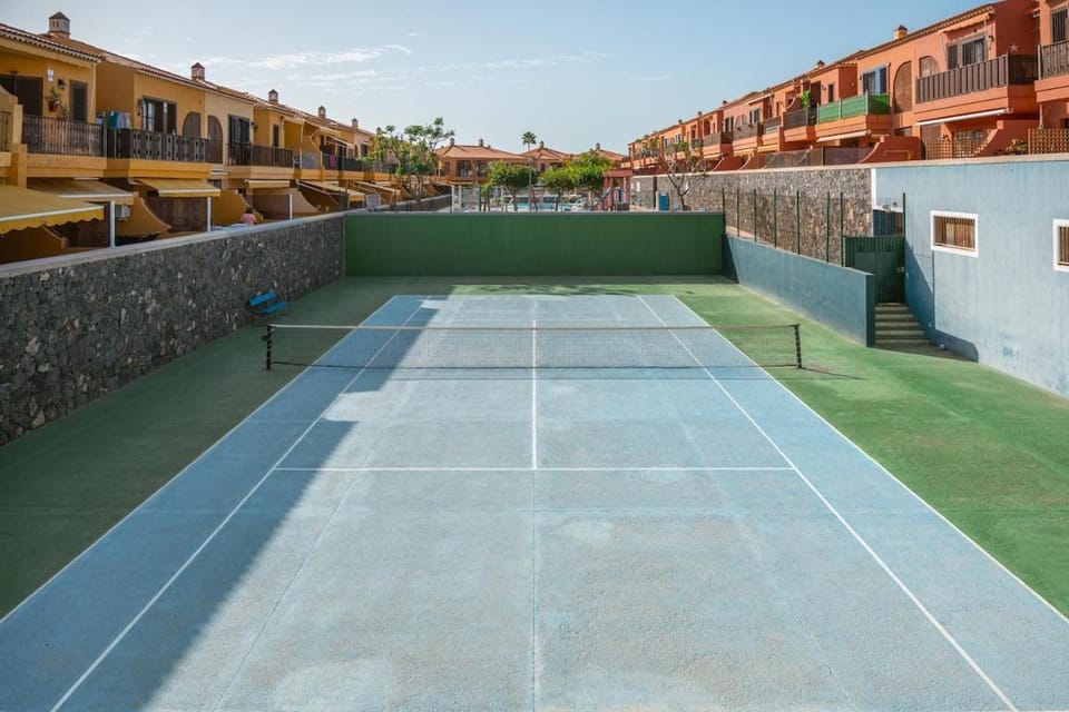 Tennis court