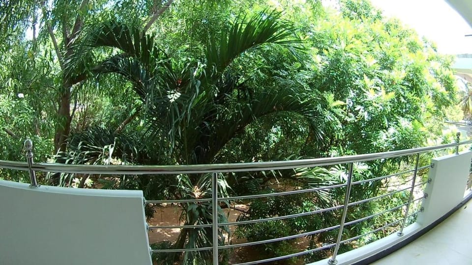 Sea Zone Hotel Nilaveli Bed and Breakfast in Sri Lanka