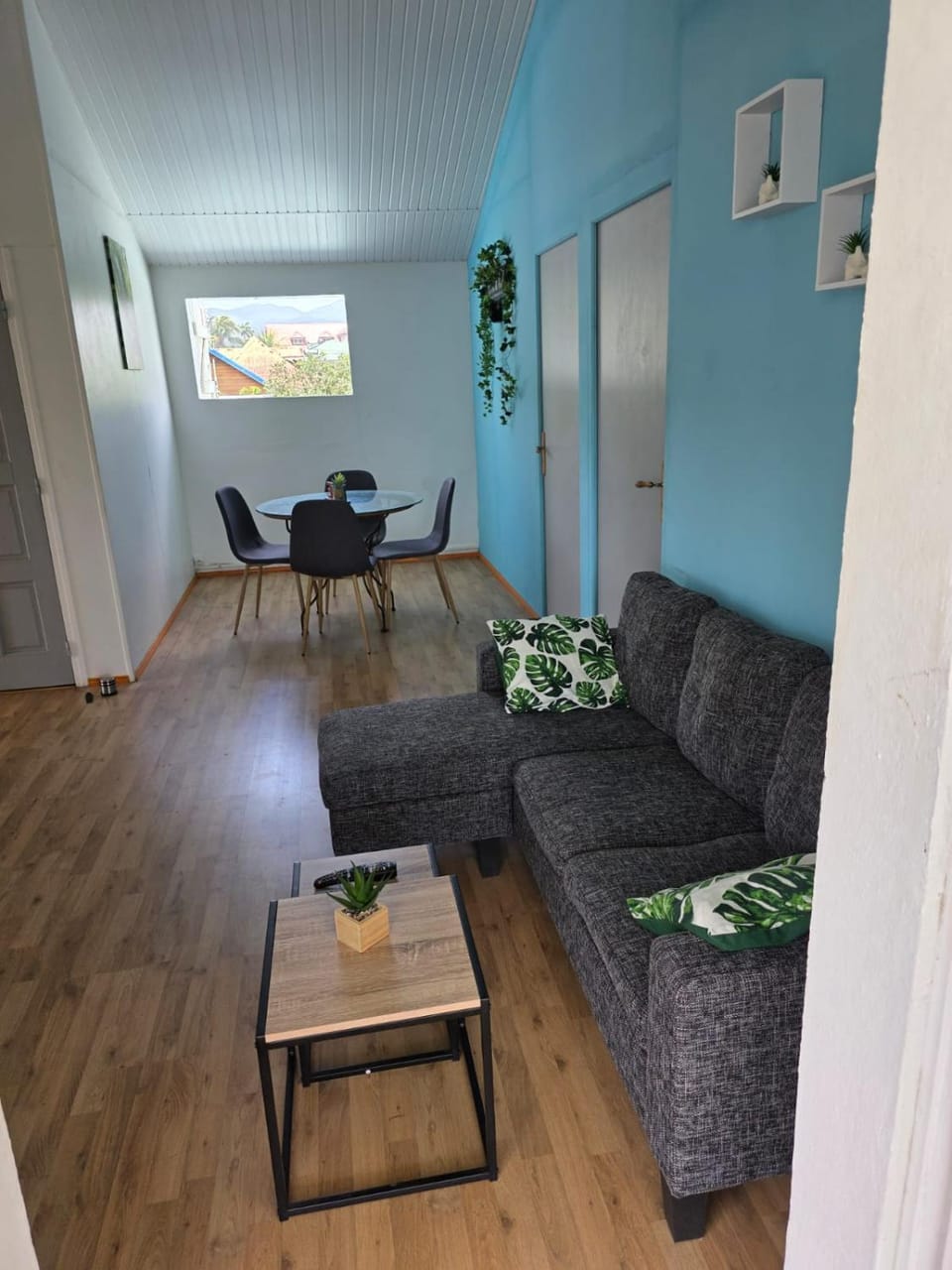 Chez Josie et Julien Apartment in Leeward Islands