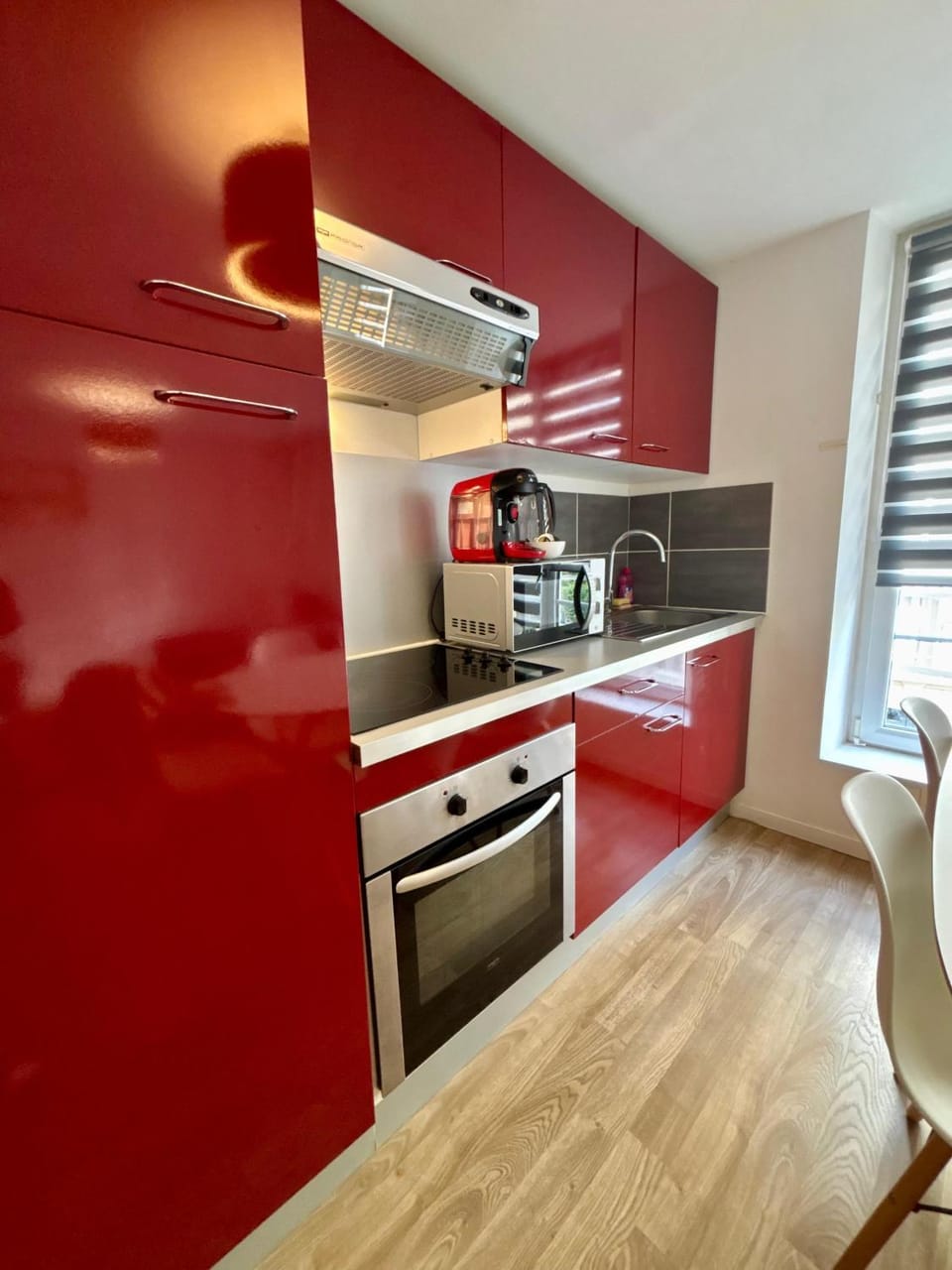 Kitchen or kitchenette, Dining area, oven, pet friendly, stove