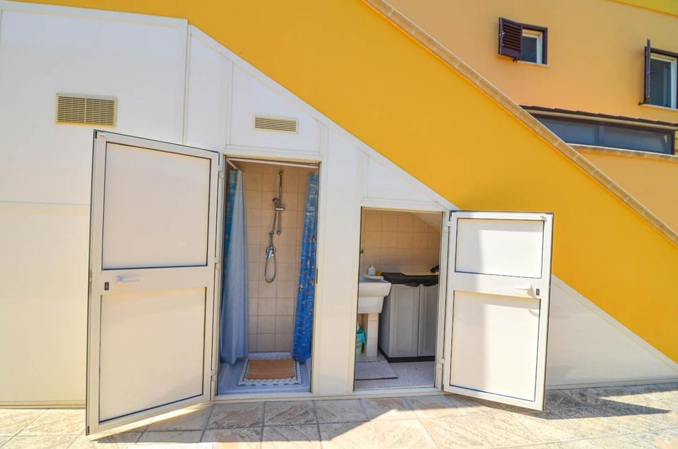 Villetta Elsa a 120 mt dalla spiaggia Specchiarica di San Pietro in Bevagna House in Province of Taranto