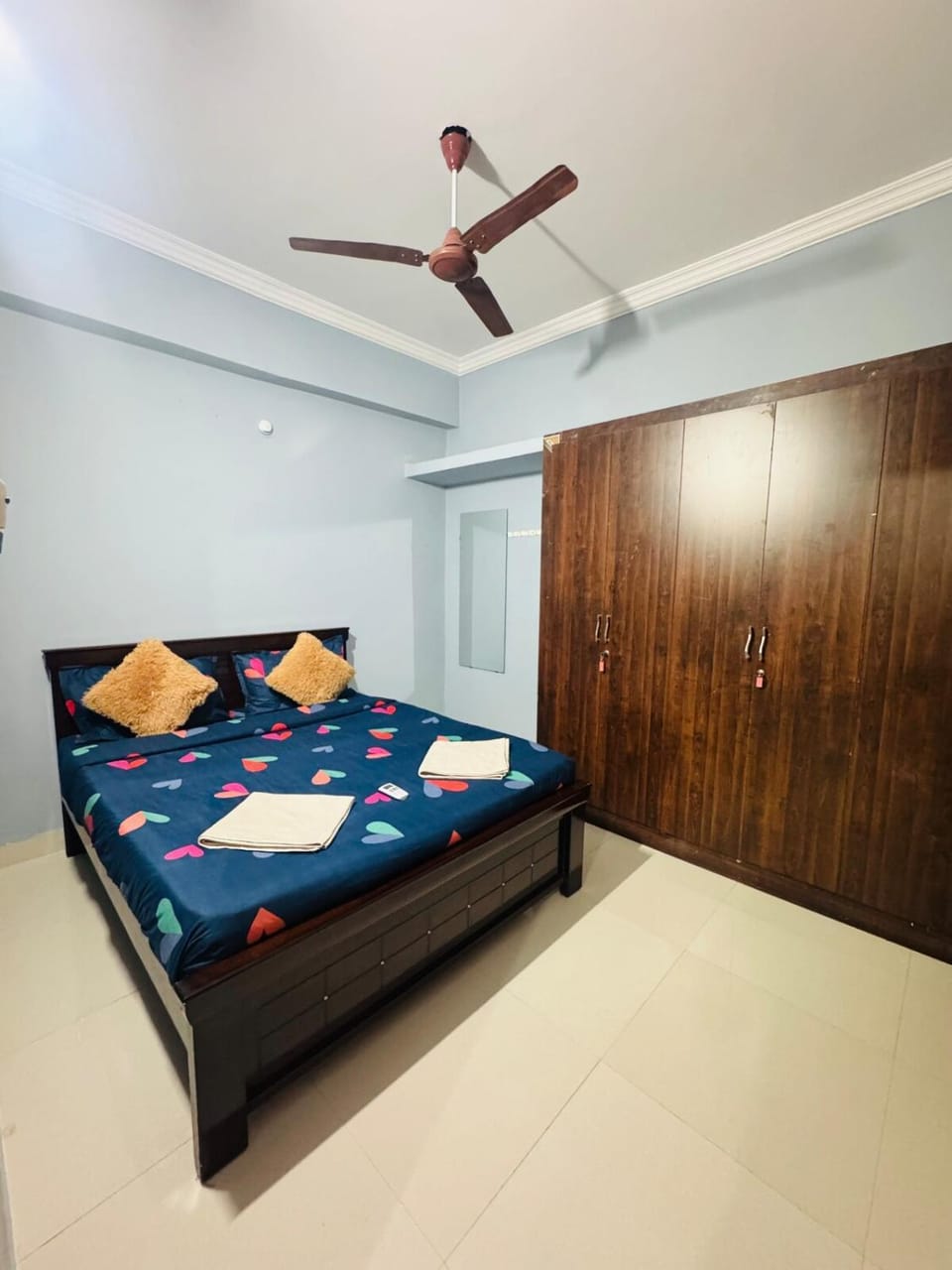 Spacious 2BHK Flat near Wipro Circle in Gowlidoddy Apartment in Hyderabad