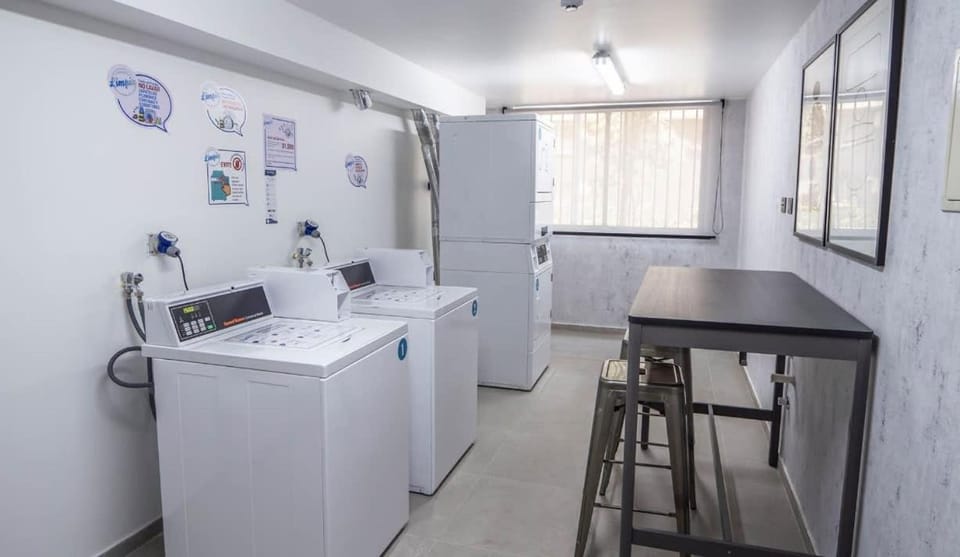 HOM l 1D1B WiFi Calefacción Lavandería Smart TV Apartment in Santiago