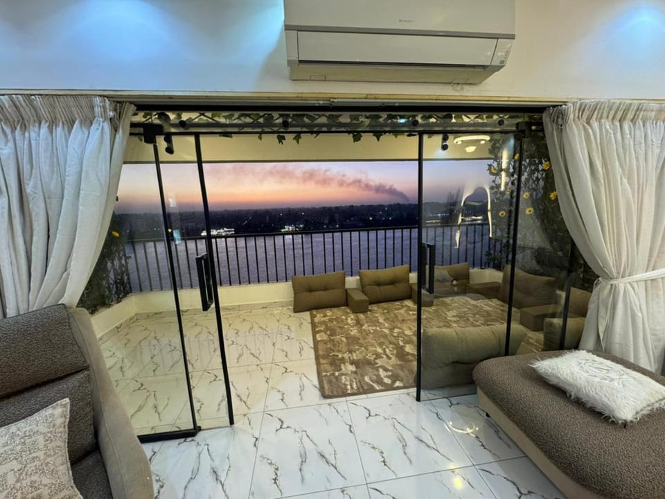شقة علي النيل Apartment in Cairo