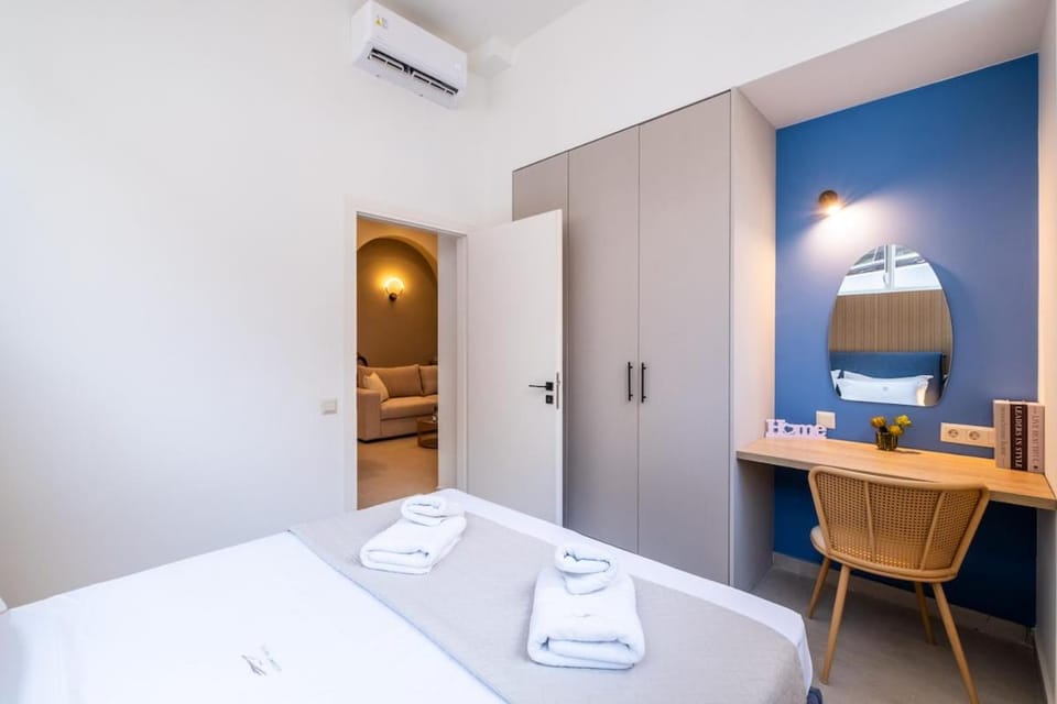 Bed, Photo of the whole room, Bedroom, towels, wardrobe, air conditioner