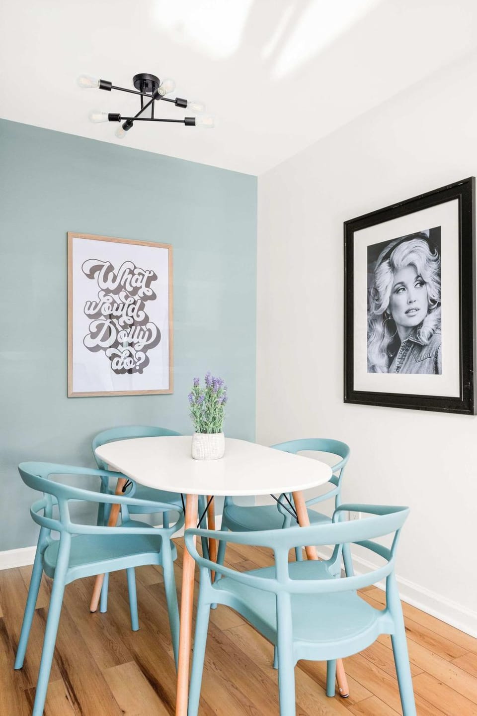 Living room, Decorative detail, Seating area