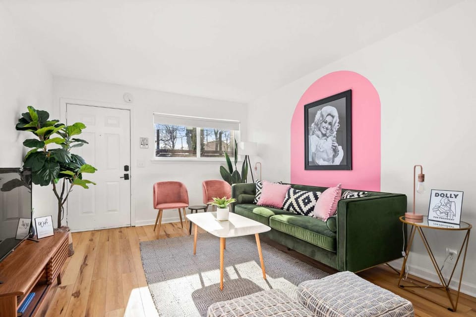 TV and multimedia, Living room, Seating area