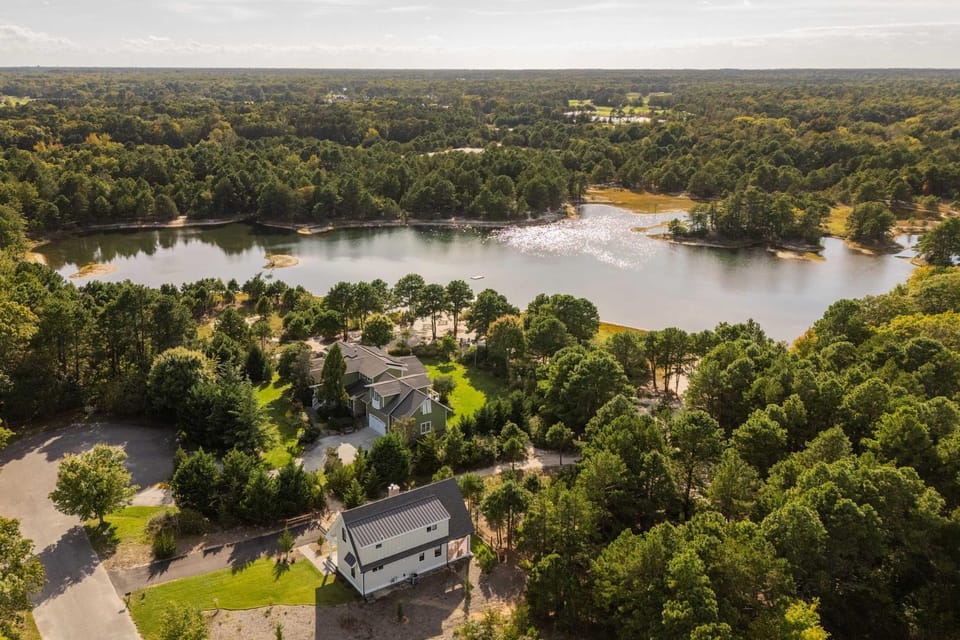 Private Lakefront Retreat The Cottage at Haven House in Middle Township
