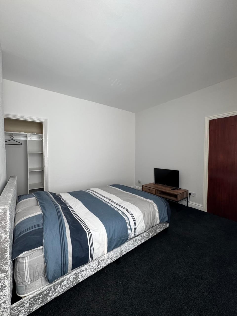 Serenity Rooms Vacation rental in Leicester