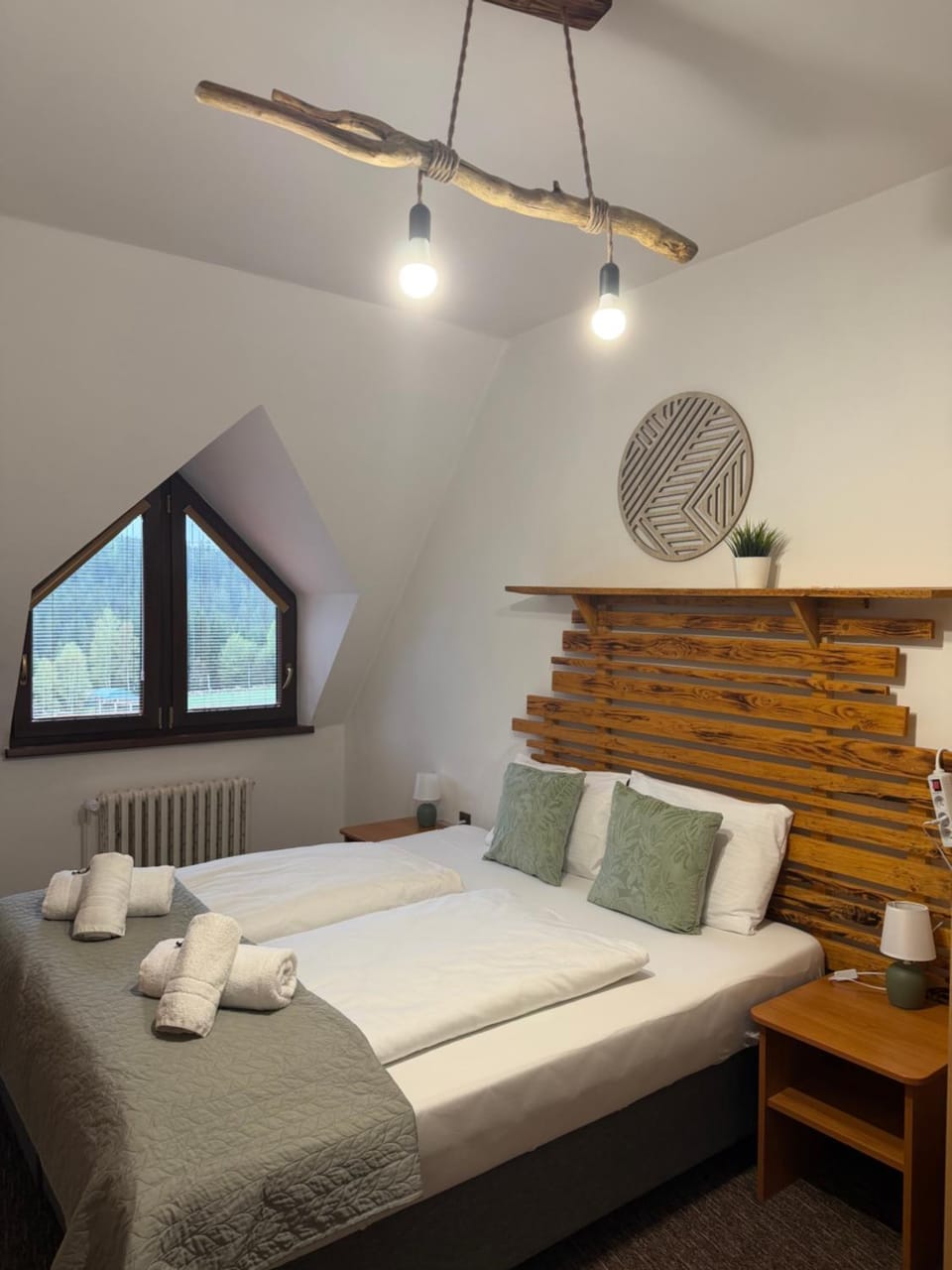 Penzion Mona Rooms & Apartments Bed and Breakfast in Lower Silesian Voivodeship