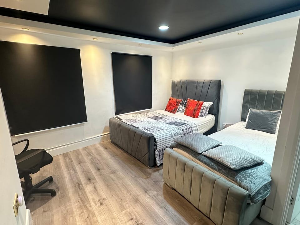 Room 1 - En-suite for 3 people Vacation rental in London Borough of Hackney