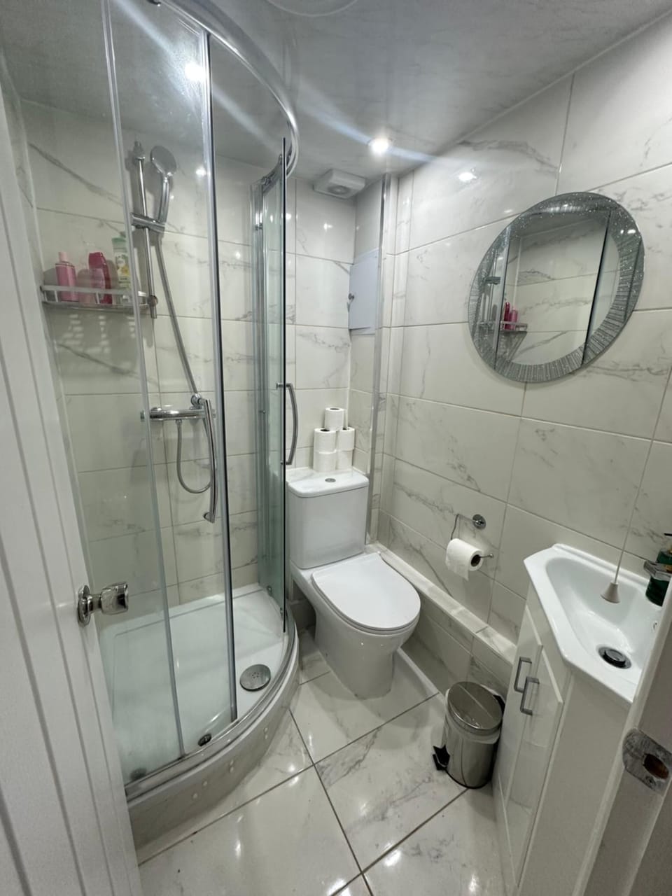 Room 1 - En-suite for 3 people Vacation rental in London Borough of Hackney