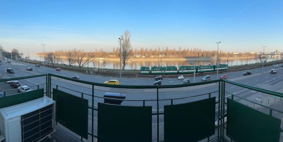 Neighbourhood, View (from property/room)