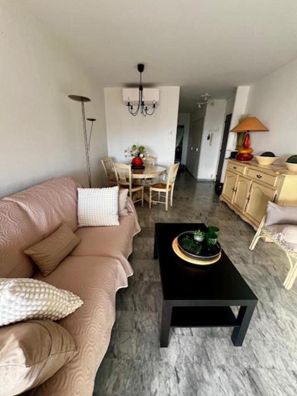 Seating area