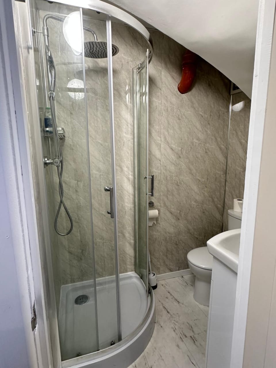 Room 4 - En-suite for 2 people Vacation rental in London Borough of Hackney