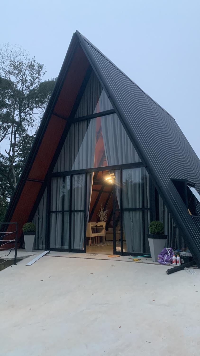 Property building, Day