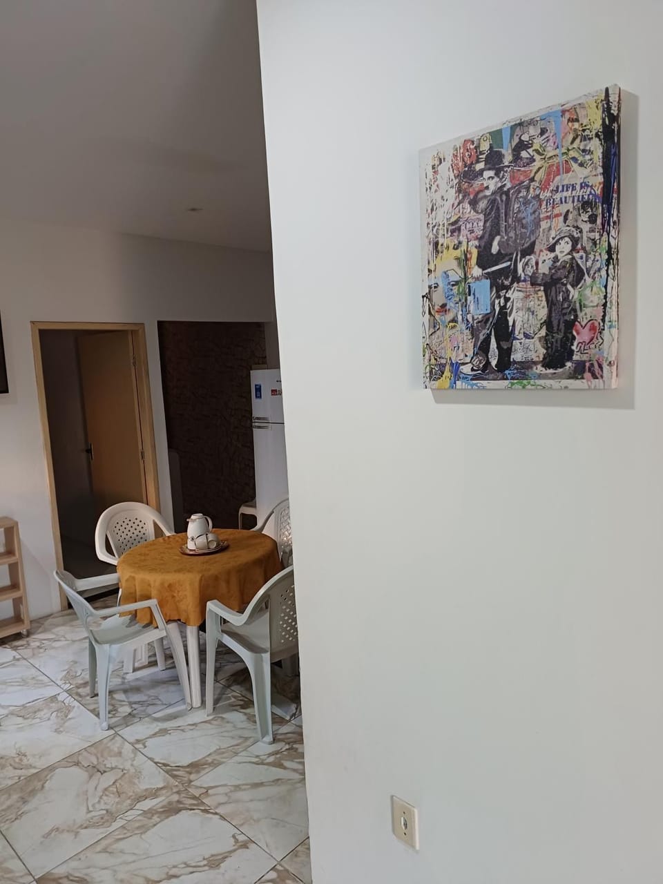 Living room, Decorative detail, Seating area, Dining area