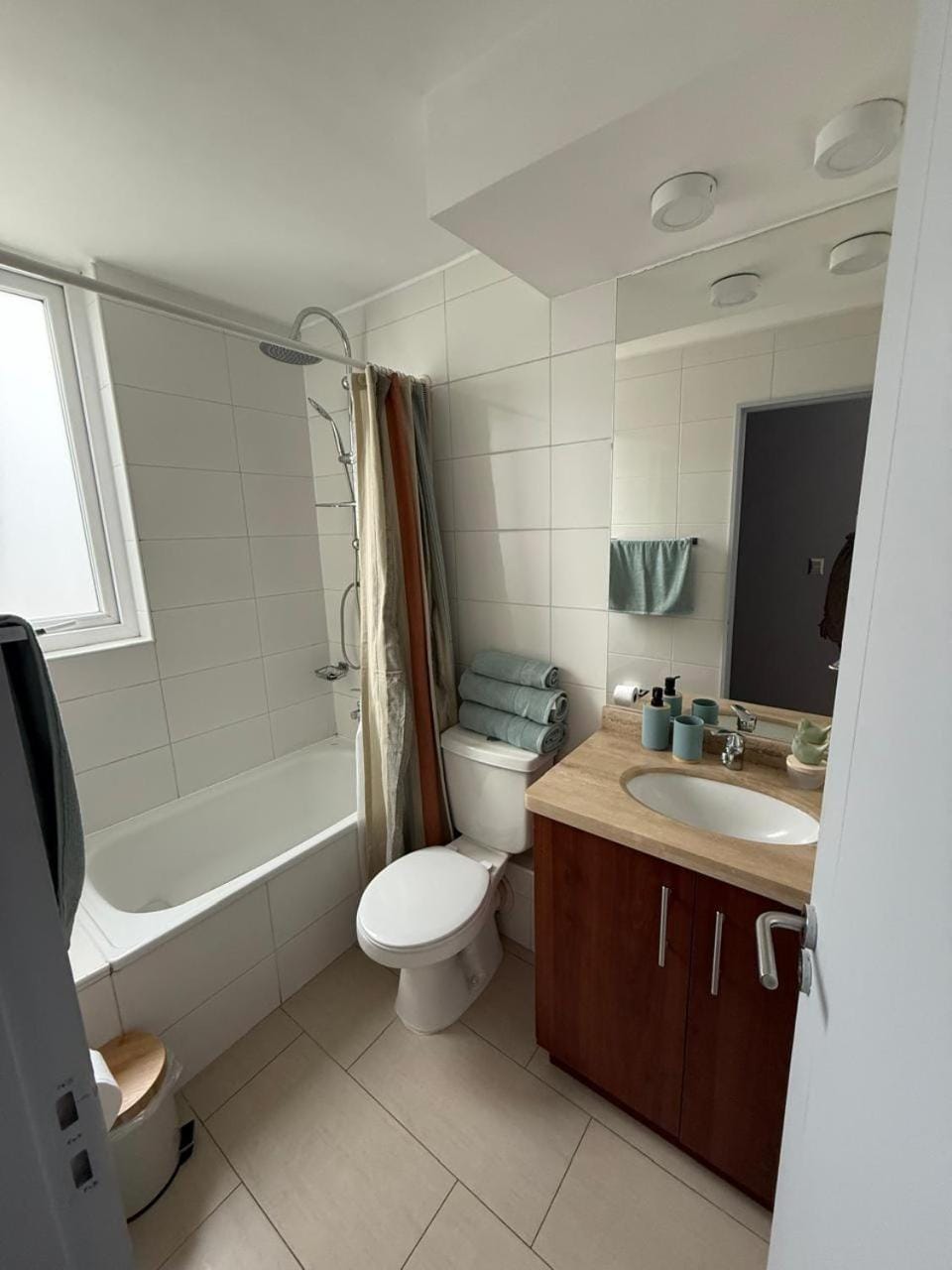 Shower, Bathroom, towels