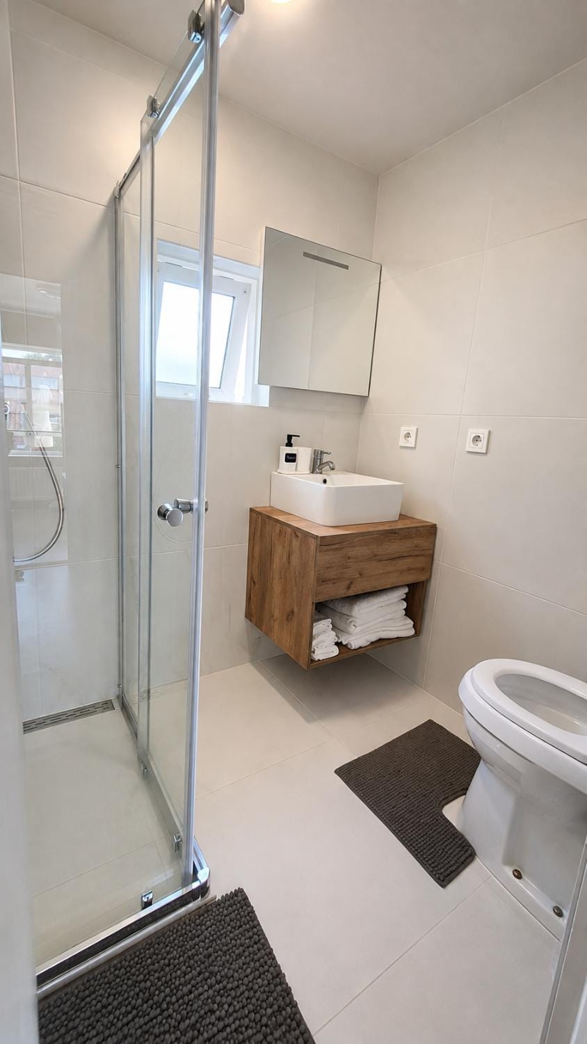 Toilet, Bathroom