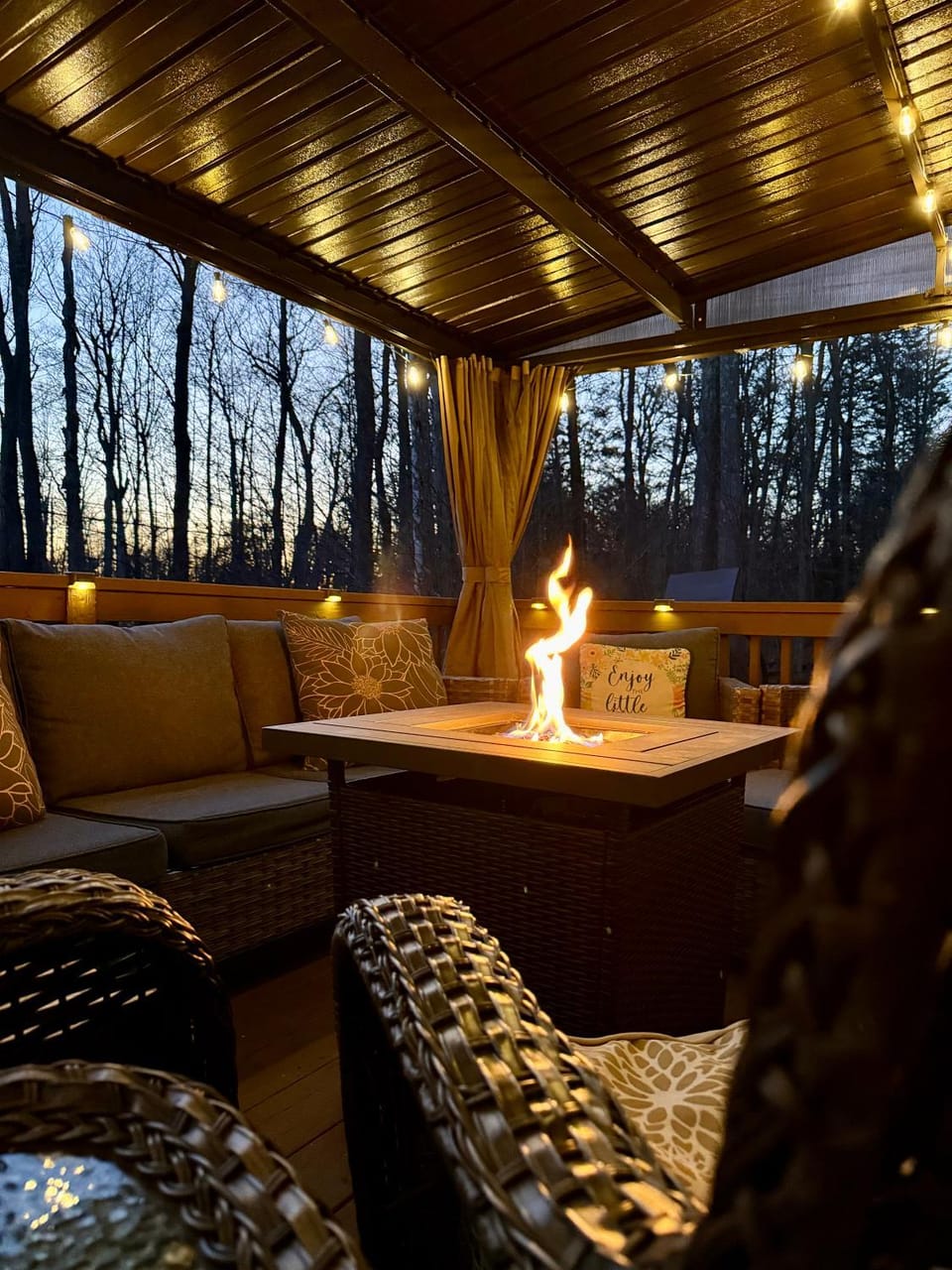 Modern Home - Privacy - Prime Location - 18min Camelback Ski Resort House in Coolbaugh Township