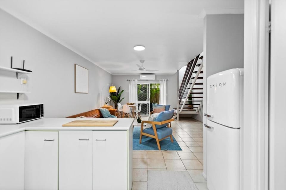 Tide and Seek at Trinity Beach Apartment in Cairns
