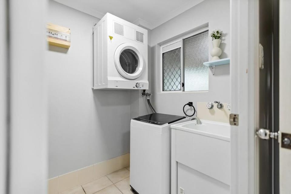 Toilet, laundry, washing machine, dryer