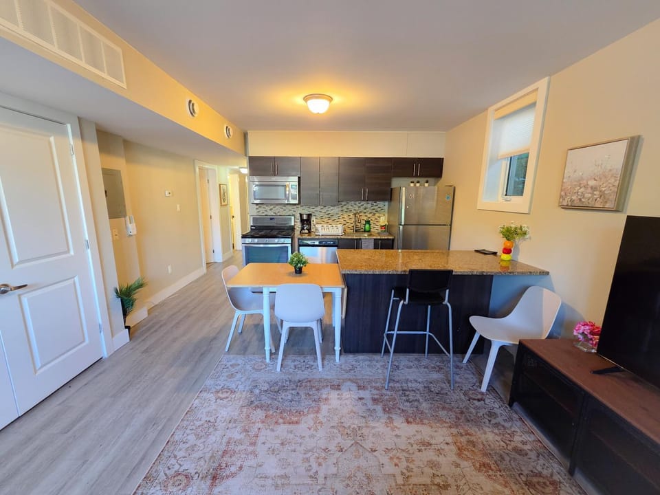 Sandy Hill Downtown Guesthouse Apartment hotel in Gatineau