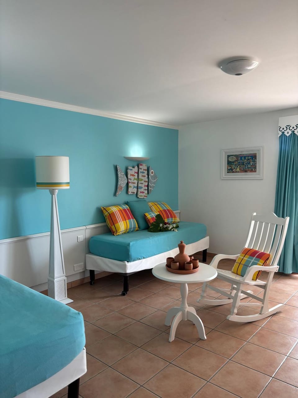 Bed, Living room, Photo of the whole room