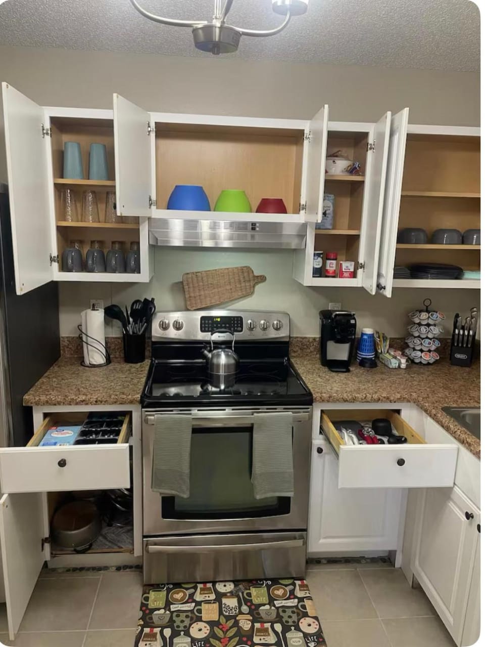 Kitchen or kitchenette, oven, stove, toaster