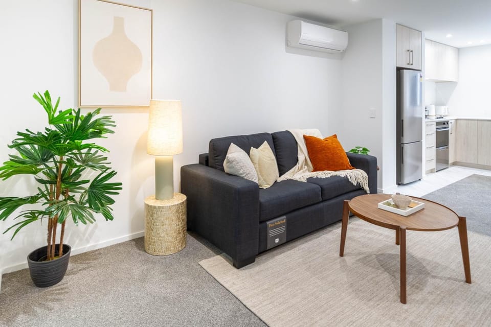 Living room, Seating area, air conditioner