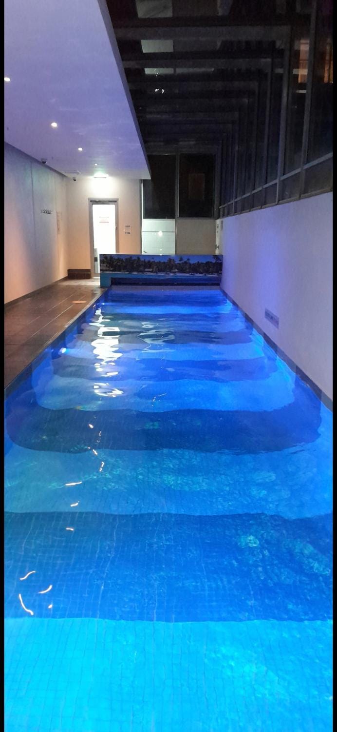 luxury & perfect beach location! Apartment in Melbourne