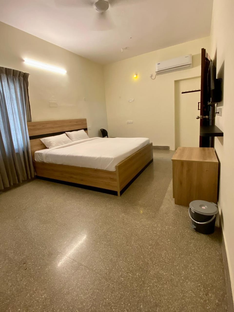 Reliable Nest Bed and Breakfast in Chennai