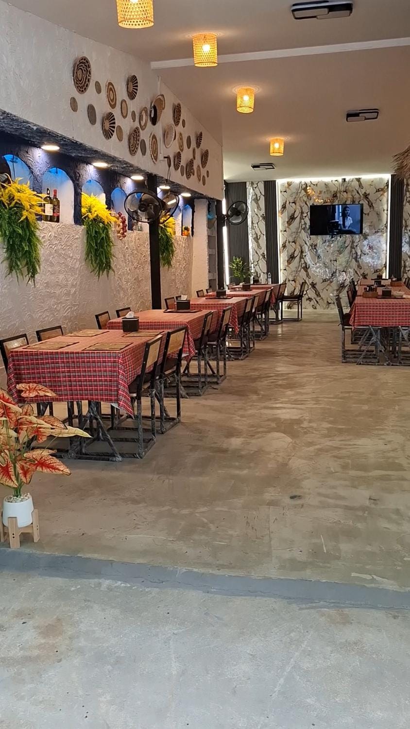 Restaurant/places to eat, Banquet/Function facilities