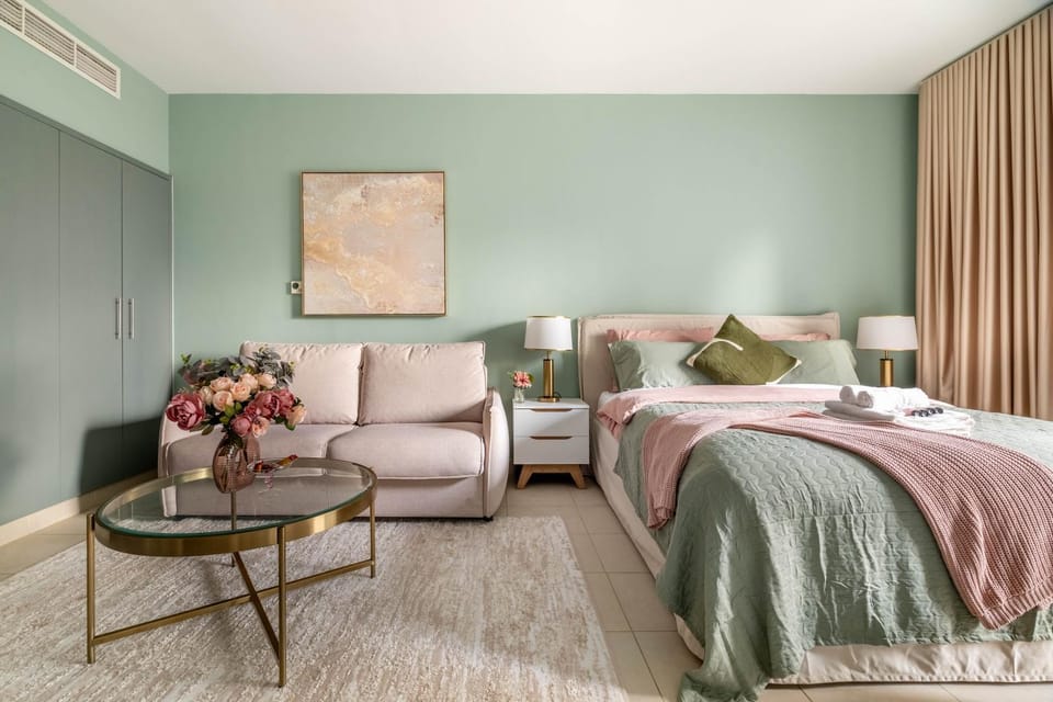 Bed, Living room, Photo of the whole room, Bedroom