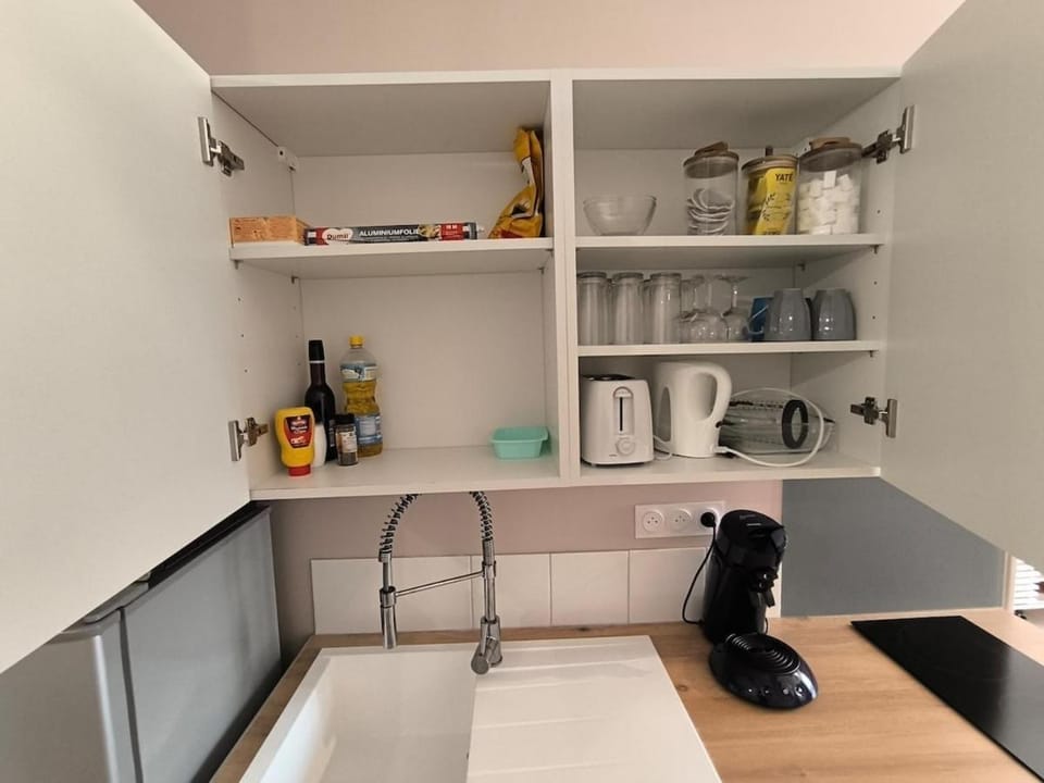 2, Ctre, parking, by bedandberry Apartment in Centre-Val de Loire