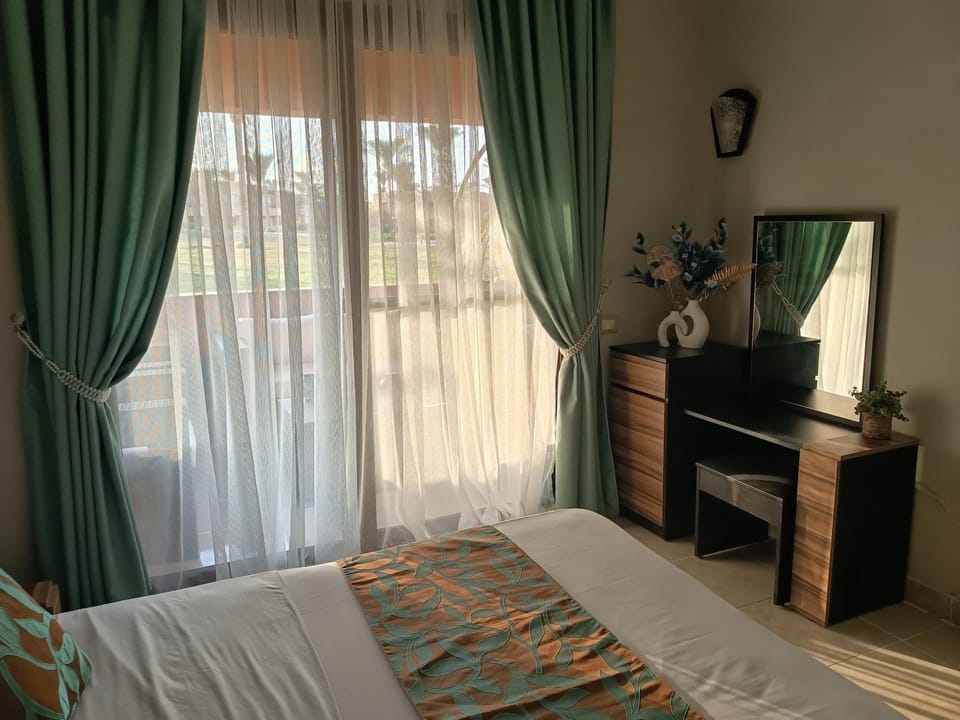 Bedroom, safe, wardrobe, air conditioner