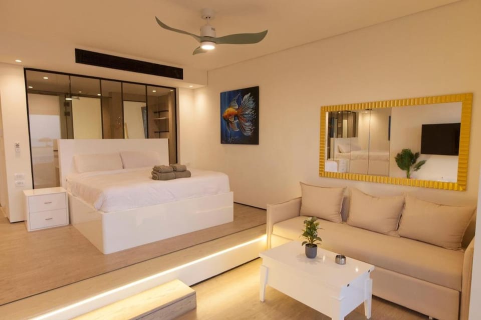 Beachfront Somabay Cabana Steps From Sea & Pool House in Red Sea Governorate