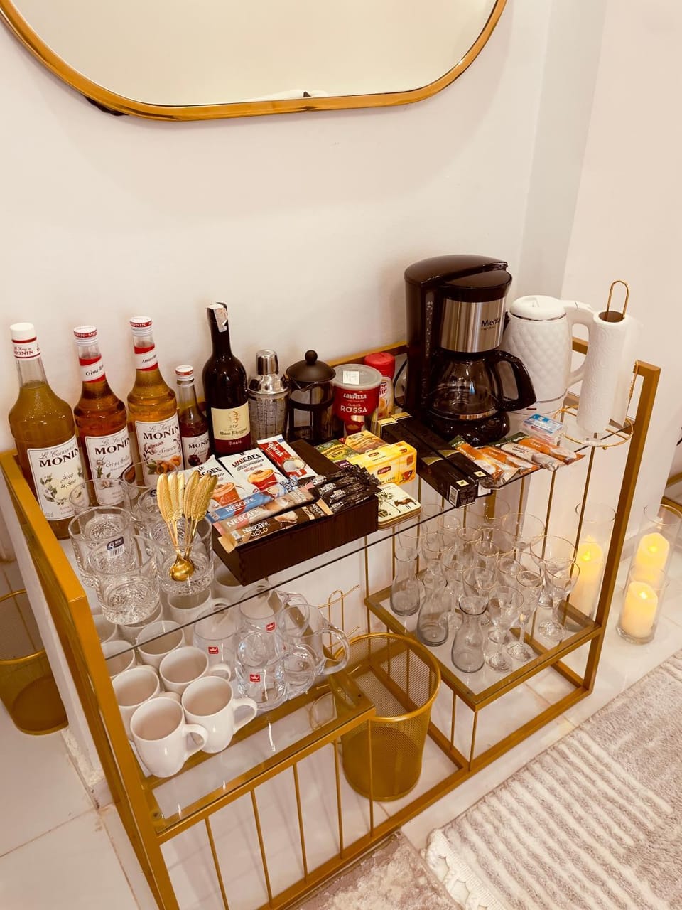 Coffee/tea facilities, Kitchen or kitchenette, Food and drinks, Drinks, minibar