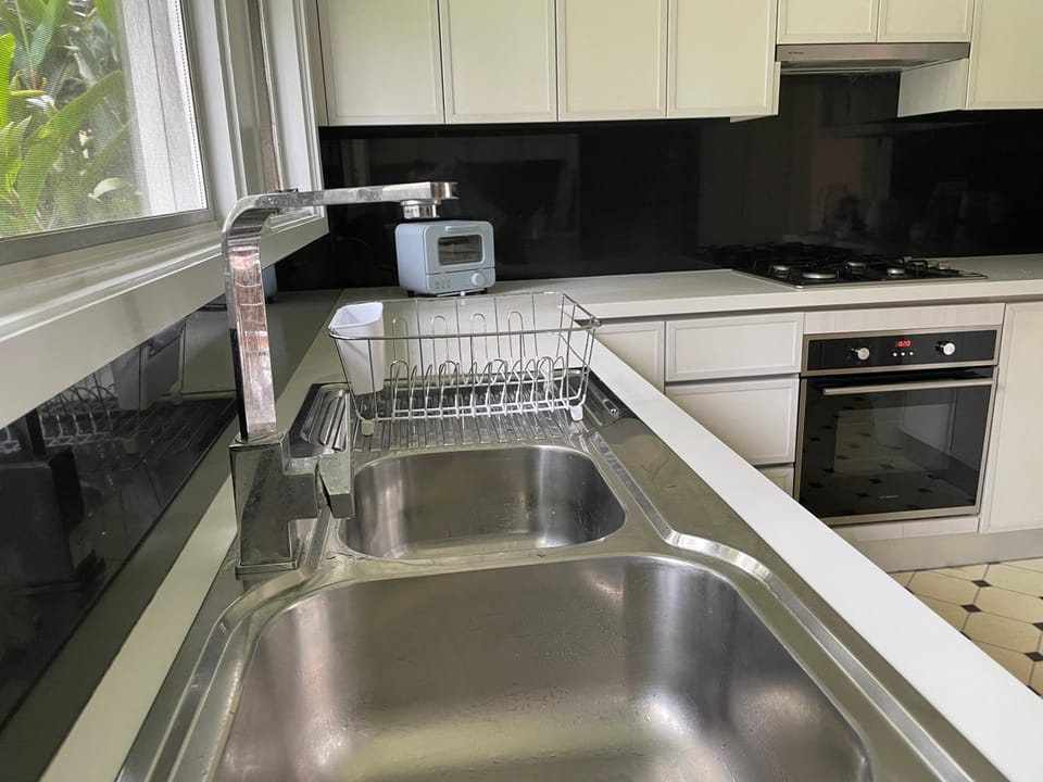 Kitchen or kitchenette, Kitchen or kitchenette