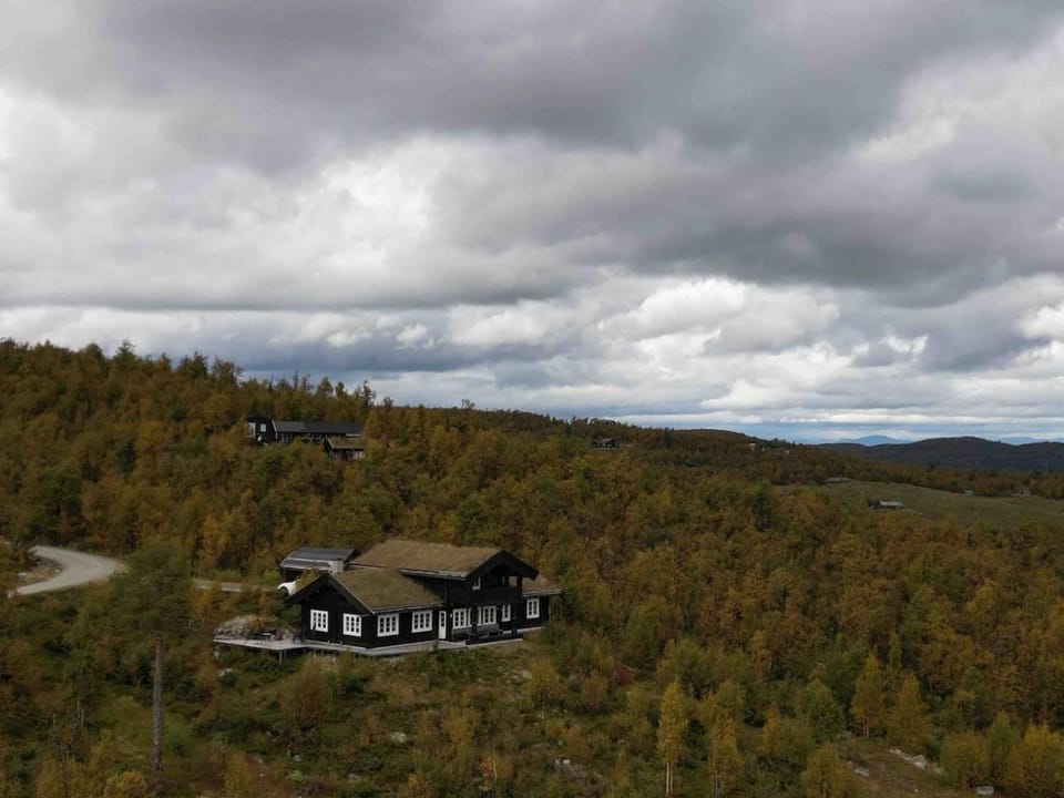 Great cabin with gorgeous mountain views Cabin in Viken, Norway