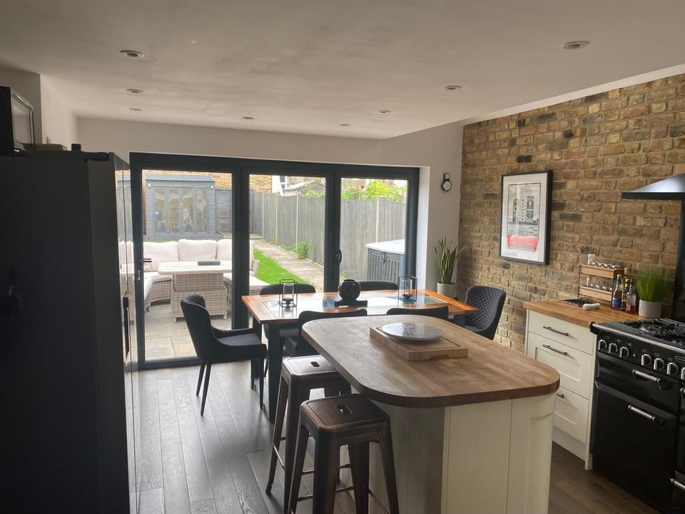 3 bed home with garden near london House in Croydon