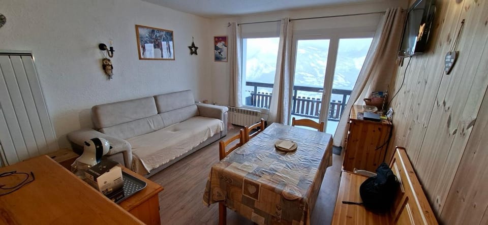 Studio standing PRALOUP 1600 dernier étage 4 personnes Vue époustouflante PREMIUM Apartment in Uvernet-Fours