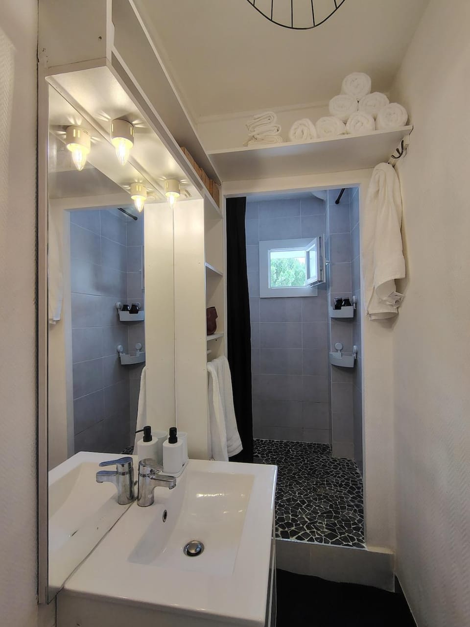 Shower, Bathroom